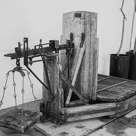 La Casa Grande De Adolfo * La Codosera