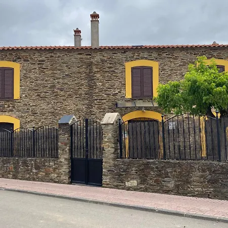 La Casa Grande De Adolfo Country house La Codosera