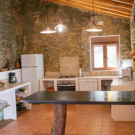 Country house La Casa Grande De Adolfo La Codosera